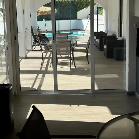 Piscina Privada * Barraca de Aguas Vivas